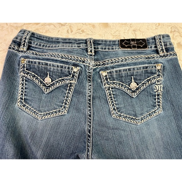 Miss Me Jeans Mid Rise Curvy Boot Size 33 Med Wash - Picture 3 of 11
